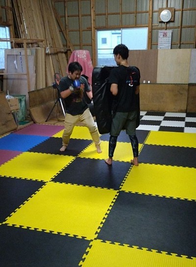 フリートレーニングでのミット打ち風景🥊