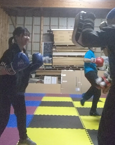 楽しくミット打ち✨