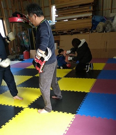 楽しくミット打ち✨