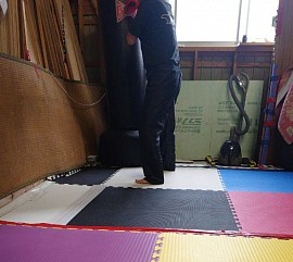 スタミナサンドバッグ打ち風景🥊